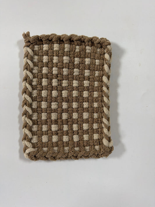 Trellis Rectangle Pot Holder looks perfect 