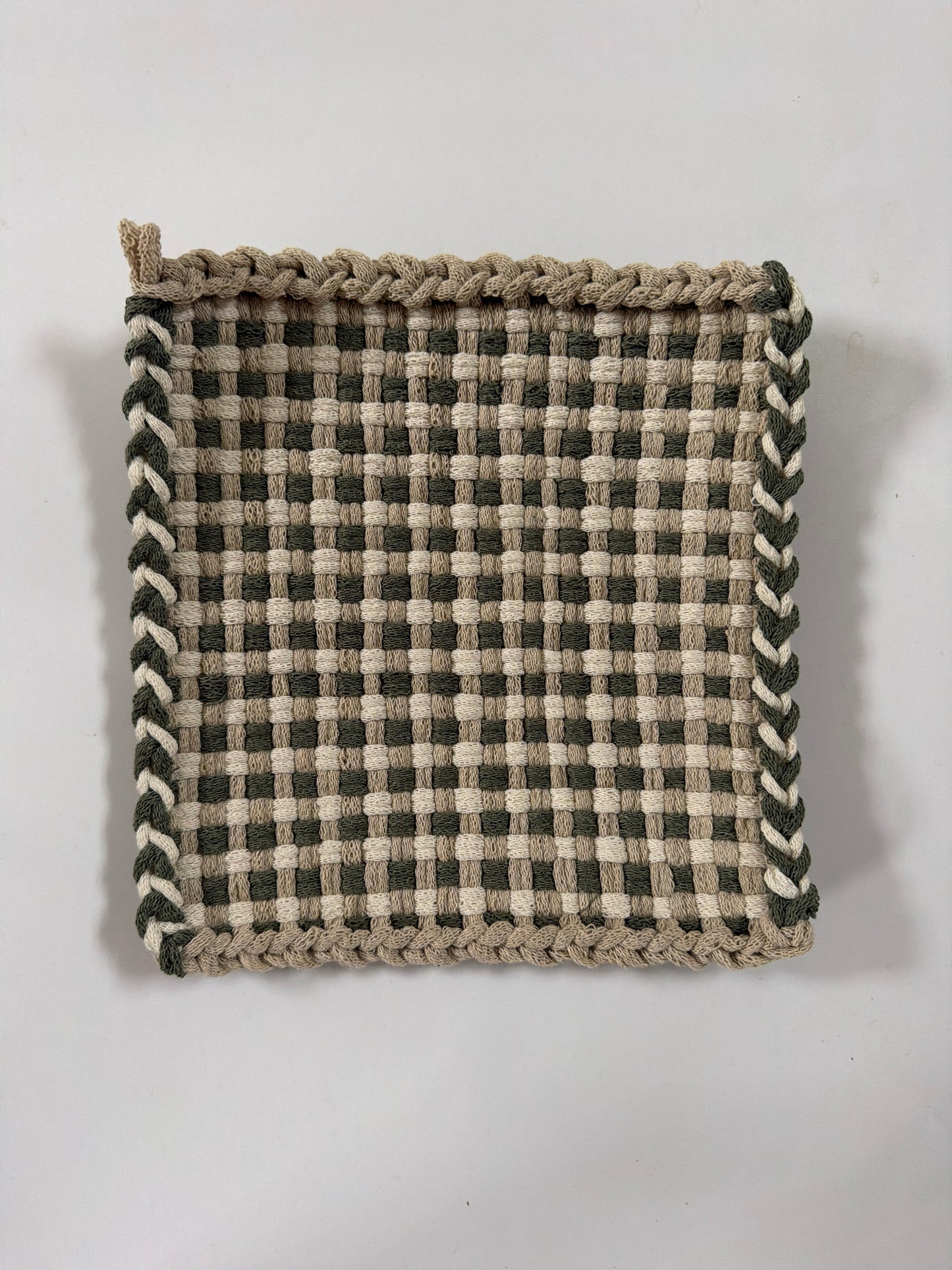 Trellis Square Trivet