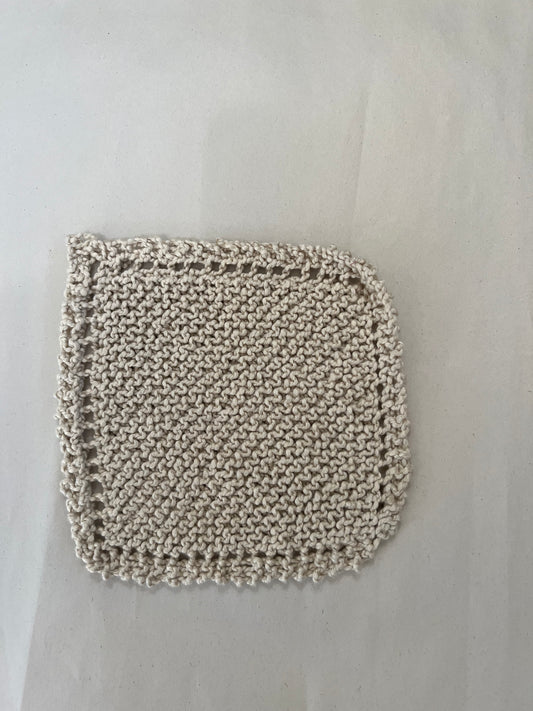 Knitted Washcloth winter white